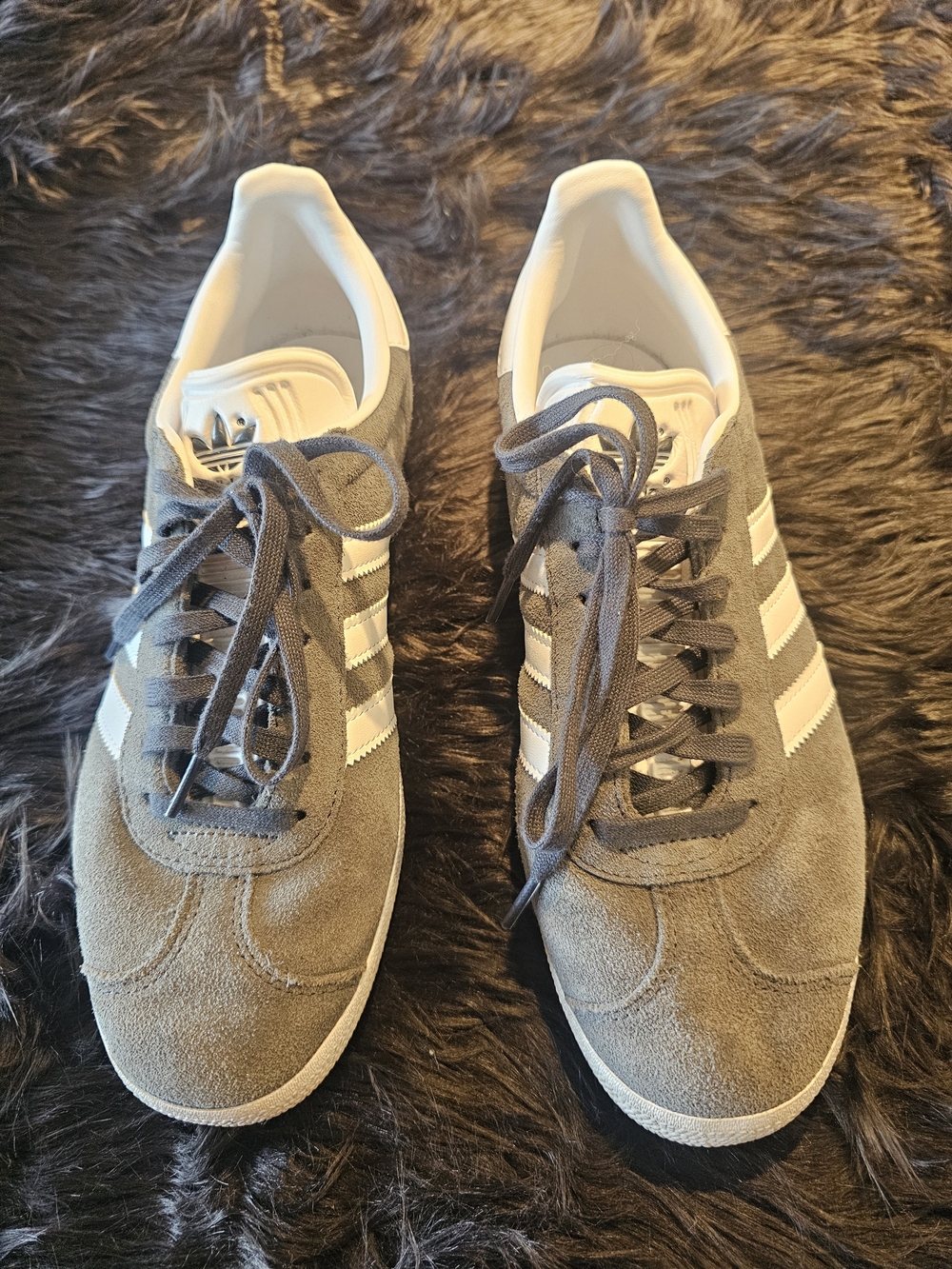 adidas Gazelle Women's Gray Suede Sneakers with White Stripes - Picture 1 of 4